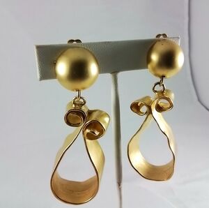 Vintage Signed Norma Jean Clipon Gold Dangle Earrings